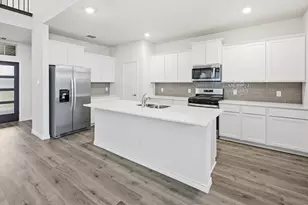 8418 Everly Dr, Garland, TX 75043 - Photo 4