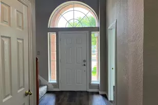 741 Willow Crest Dr, Midlothian, TX 76065 - Photo 2