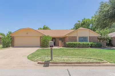 1015 Meadowlark Lane, Granbury, TX 76048 - Photo 2