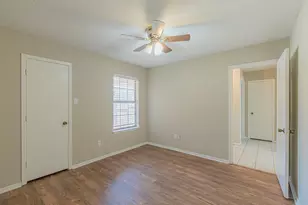 1015 Meadowlark Ln, Granbury, TX 76048 - Photo 16