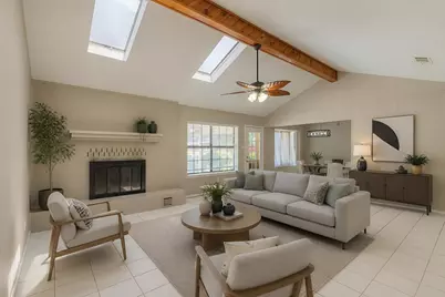 1015 Meadowlark Lane, Granbury, TX 76048 - Photo 4