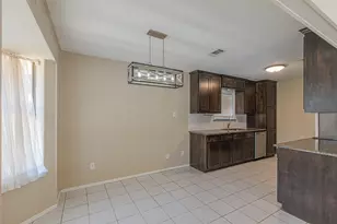 1015 Meadowlark Ln, Granbury, TX 76048 - Photo 8
