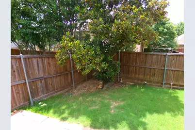 663 Morgan Drive, Grand Prairie, TX 75052 - Photo 2