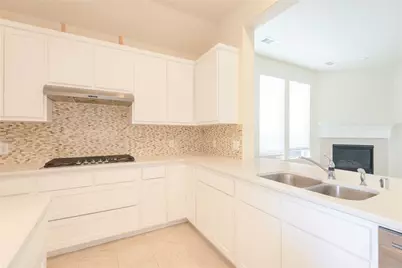 709 Llano Falls Drive, McKinney, TX 75071 - Photo 6