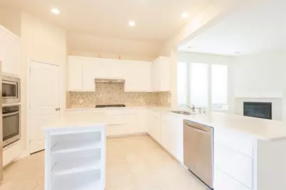 709 Llano Falls Drive, McKinney, TX 75071 - Photo 4