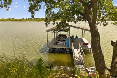 623 S Harbor Court, Granbury, TX 76048 - Photo 4