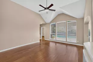 713 Mockingbird Ct, Crowley, TX 76036 - Photo 10