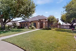 713 Mockingbird Ct, Crowley, TX 76036 - Photo 4