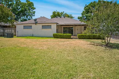 902 N Lindale Lane, Richardson, TX 75080 - Photo 22