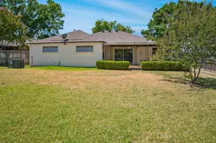 902 N Lindale Ln, Richardson, TX 75080 - Photo 22