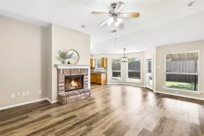 2012 Lake Pointe Drive, Little Elm, TX 75068 - Photo 2