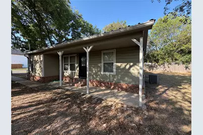 979 W Pecan Street, Stephenville, TX 76401 - Photo 1