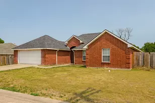 1015 Balkan Dr, Lancaster, TX 75134 - Photo 1