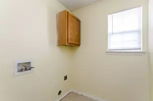 1015 Balkan Dr, Lancaster, TX 75134 - Photo 12