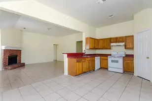 1015 Balkan Dr, Lancaster, TX 75134 - Photo 10