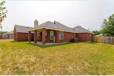 1015 Balkan Drive, Lancaster, TX 75134 - Photo 20