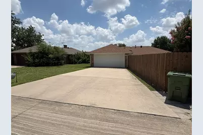 1611 Steenson Drive, Carrollton, TX 75007 - Photo 14
