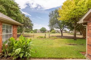 11301 New Orleans Dr, Frisco, TX 75035 - Photo 22