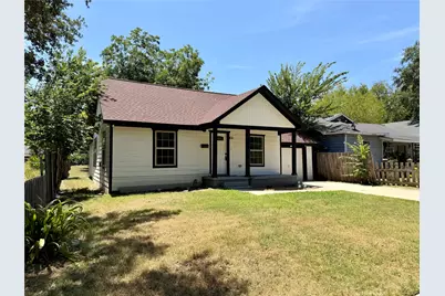 105 W Damon Street, Terrell, TX 75160 - Photo 1