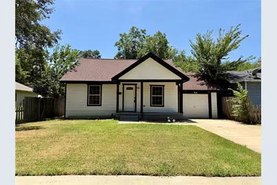 105 W Damon Street, Terrell, TX 75160 - Photo 2