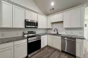 105 W Damon St, Terrell, TX 75160 - Photo 14