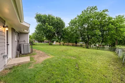 3842 Soft Wind Drive, Dallas, TX 75241 - Photo 20