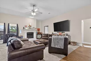 2807 River Ridge Ct, Granbury, TX 76048 - Photo 10