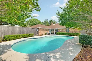 2409 Glen Morris Rd, Carrollton, TX 75007 - Photo 2