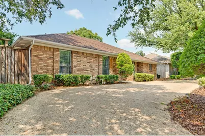 2409 Glen Morris Road, Carrollton, TX 75007 - Photo 4