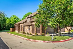 381 Arbor Ln, Euless, TX 76039 - Photo 1