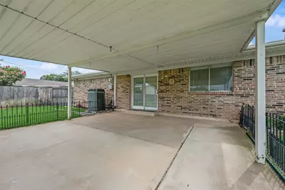 2132 Meandering Drive, Irving, TX 75060 - Photo 16