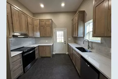 939 W Frey Street, Stephenville, TX 76401 - Photo 6