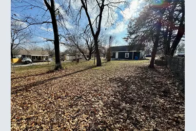 400 S 4th Street, Bonham, TX 75418 - Photo 4