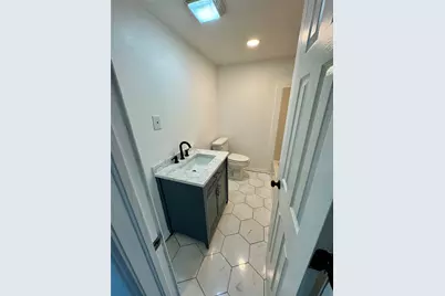 400 S 4th Street, Bonham, TX 75418 - Photo 8