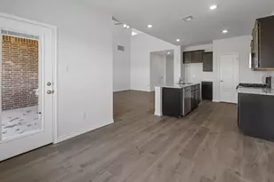 8425 Everly Dr, Garland, TX 75043 - Photo 8