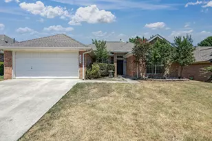 2532 John Dr, Denton, TX 76207 - Photo 1