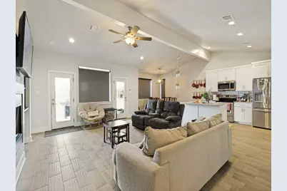 310 Oakwood Avenue, Jacksboro, TX 76458 - Photo 6