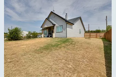 310 Oakwood Avenue, Jacksboro, TX 76458 - Photo 24