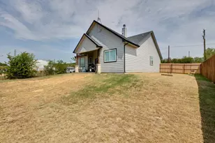 310 Oakwood Ave, Jacksboro, TX 76458 - Photo 24