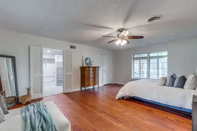 1901 Bluebird Avenue, Fort Worth, TX 76111 - Photo 12