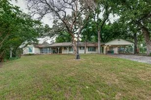 1901 Bluebird Ave, Fort Worth, TX 76111 - Photo 20
