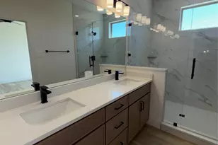 5506 Mesa Cir, Dallas, TX 75235 - Photo 10