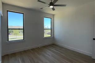 5506 Mesa Cir, Dallas, TX 75235 - Photo 12