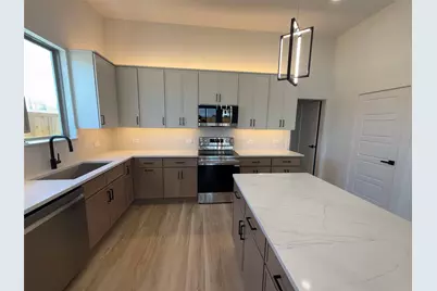 5506 Mesa Circle, Dallas, TX 75235 - Photo 2