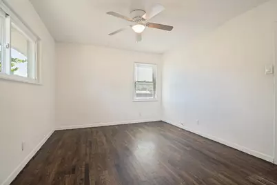 203 W College Street, Whitewright, TX 75491 - Photo 16