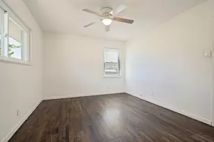 203 W College St, Whitewright, TX 75491 - Photo 16