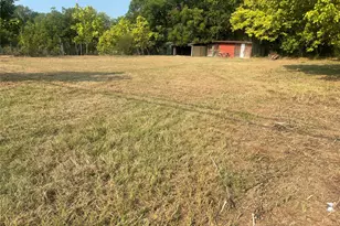 512 S Johnson St, Mineola, TX 75773 - Photo 1
