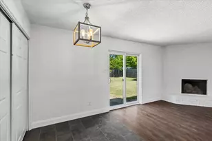401 S Walnut Creek Dr, Mansfield, TX 76063 - Photo 12