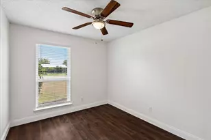 401 S Walnut Creek Dr, Mansfield, TX 76063 - Photo 18