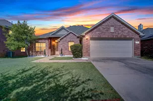 1236 Hickory Bend Ln, Fort Worth, TX 76108 - Photo 2